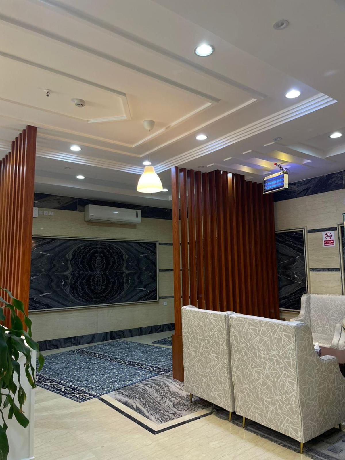 AL manzil ALmutmeez Aparthotel Jiddah Esterno foto