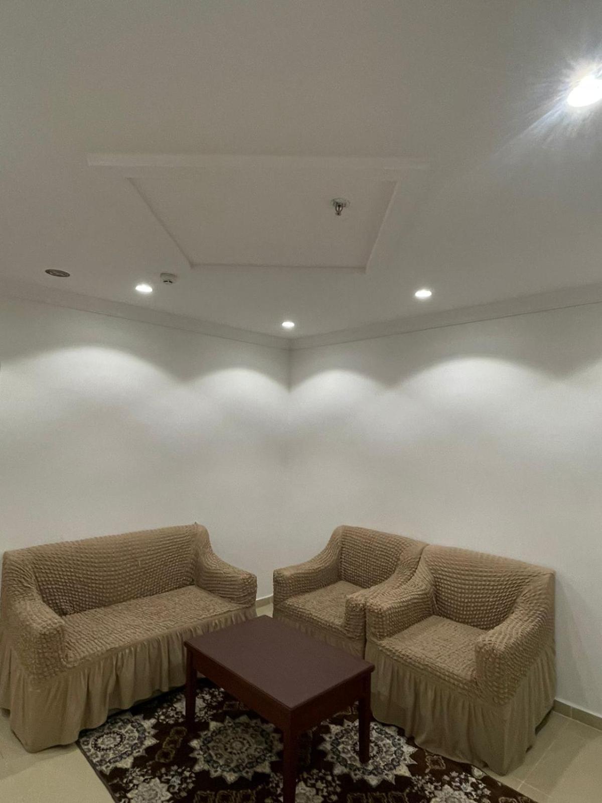 AL manzil ALmutmeez Aparthotel Jiddah Esterno foto