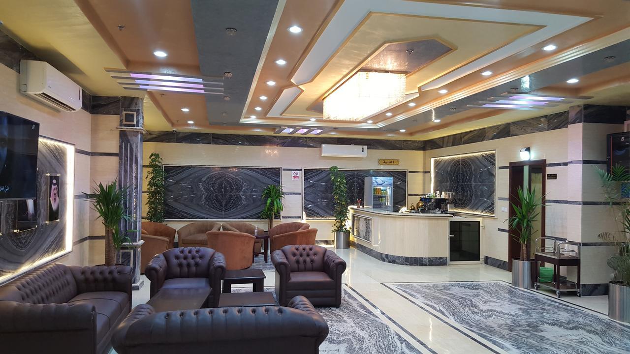 AL manzil ALmutmeez Aparthotel Jiddah Esterno foto